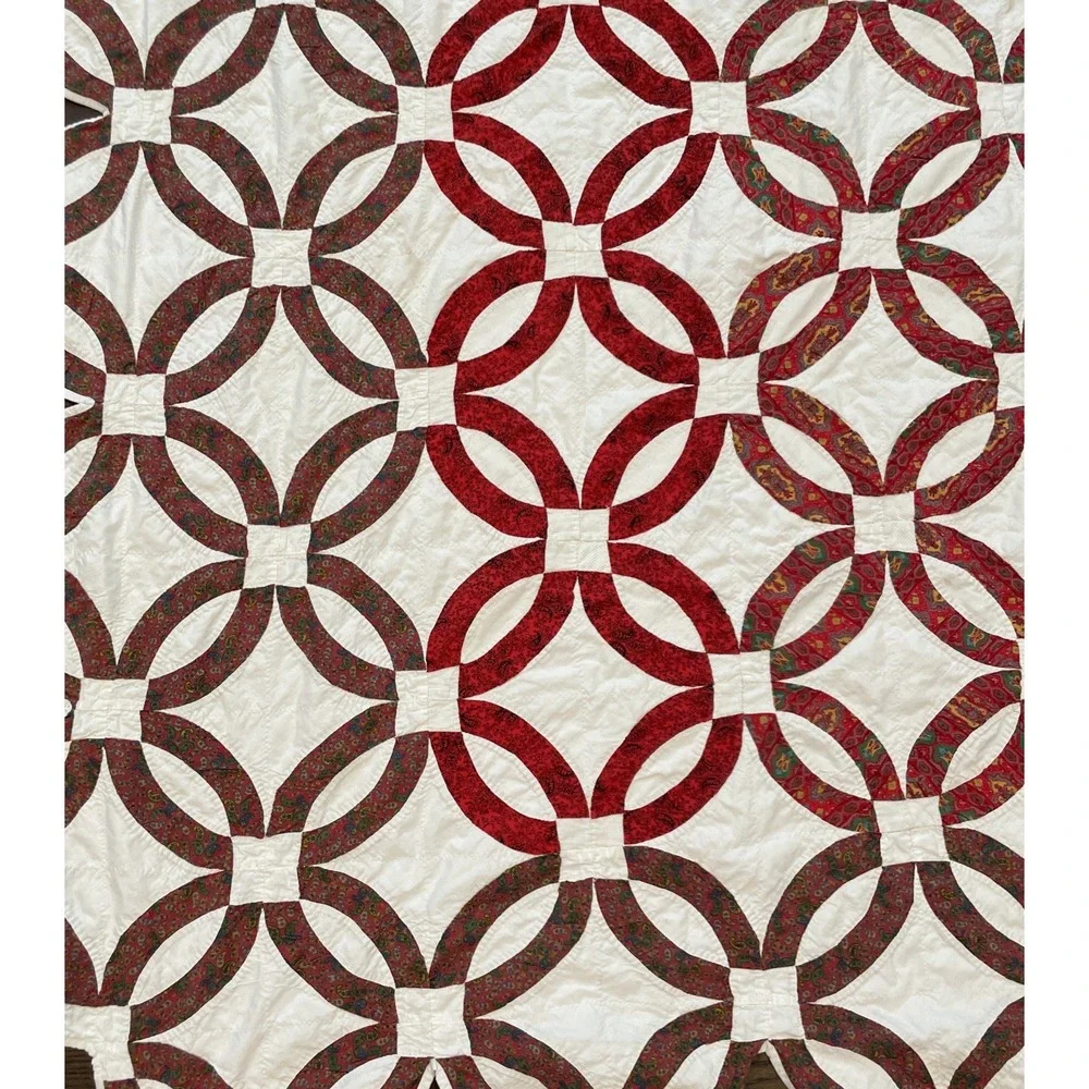 Vintage Handmade Double Wedding Ring Quilt 76x66 Cotton Patchwork Scalloped Red